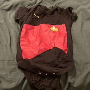 Star Trek onesie 6-12 mo